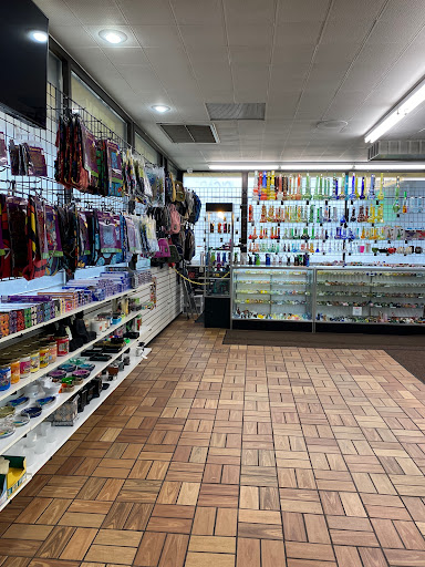 Tobacco Shop «Ra Shop #9 Lafayette», reviews and photos, 1905 NW Evangeline Throughway, Lafayette, LA 70501, USA