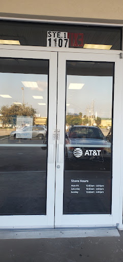 Cell Phone Store «AT&T», reviews and photos, 1107 3rd St SW #1, Winter Haven, FL 33880, USA