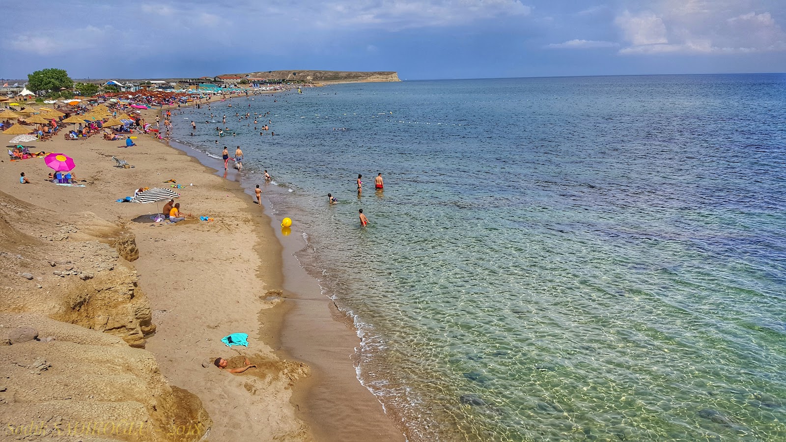 Fotografie cu Plaja Aydincik - locul popular printre cunoscătorii de relaxare