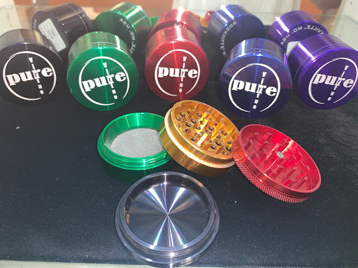 Tobacco Shop «Pure Virtue Glass», reviews and photos, 5481 Randolph Rd, Rockville, MD 20852, USA