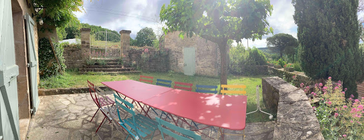 Équipements Gîte La Ferme du Paradis:Gîtes à la ferme, jusqu’à 12places, Ecolabel Accueil Paysan, proche Saint-Antonin-Noble-Val, Accueil Vélo 82330 Verfeil