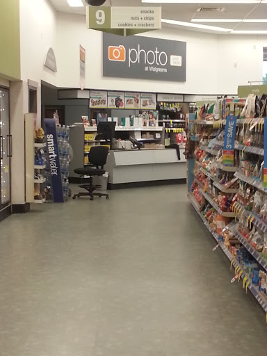 Drug Store «Walgreens», reviews and photos, 102 Memorial Dr, Paris, TN 38242, USA