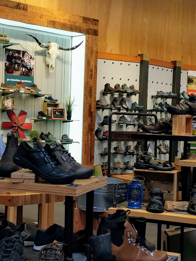 Camping Store «REI», reviews and photos, 5929 Northwest Hwy, Dallas, TX 75231, USA