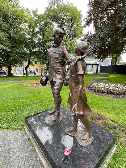 The Homecoming statue