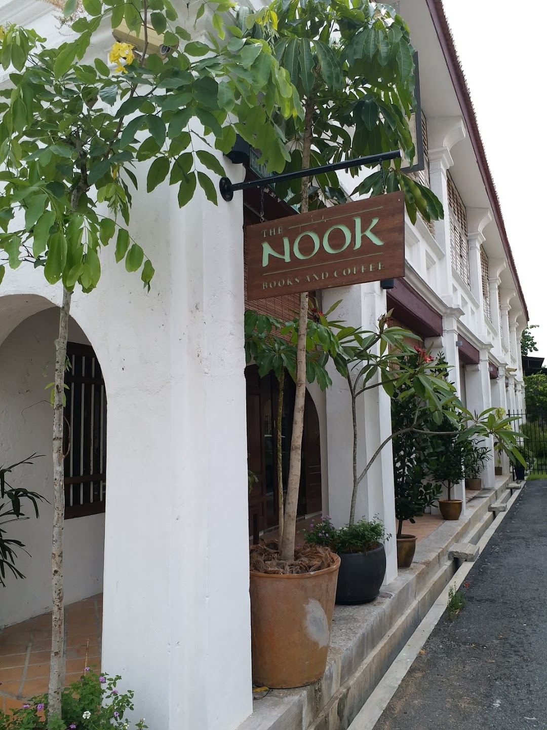 The Nook Books And Coffee