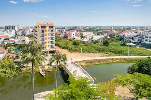 Hoi An Babylon Riverside Hotel & Spa image