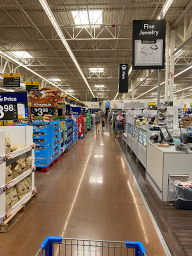 Department Store «Walmart Supercenter», reviews and photos, 2687 N Memorial Dr, Lancaster, OH 43130, USA