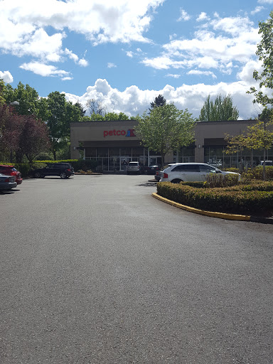 Pet Supply Store «Petco Animal Supplies», reviews and photos, 7215 170th Ave NE #115, Redmond, WA 98052, USA