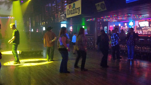 Night Club «Wild Country», reviews and photos, 17 Gateway Dr, Collinsville, IL 62234, USA