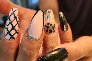 Modern Nails Spa image