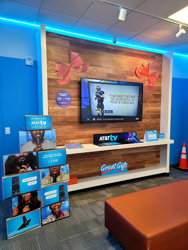 Cell Phone Store «AT&T Authorized Retailer», reviews and photos, 25522 21 Mile Rd, Chesterfield, MI 48051, USA