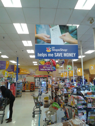 Grocery Store «Stop & Shop», reviews and photos, 713 E Broadway, South Boston, MA 02127, USA