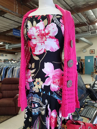 Thrift Store «St. Vincent De Paul (SVDP) Thrift Store», reviews and photos, 2406 El Camino Real, Redwood City, CA 94063, USA