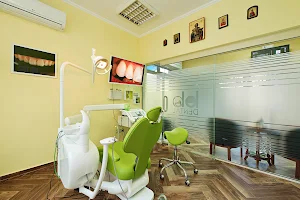 BB DENTAL CLINIC - клиника за дигитална имплантология и естетична стоматология image