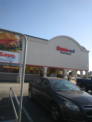 Grocery Store «Save-A-Lot», reviews and photos, 1209 Cleveland St, Clearwater, FL 33755, USA