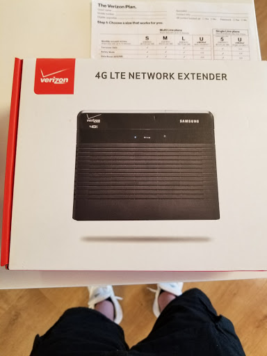 Cell Phone Store «Verizon», reviews and photos, 511 E Lincoln Hwy, New Lenox, IL 60451, USA