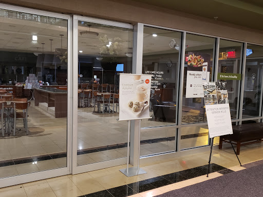 Gym «Life Time Athletic», reviews and photos, 680 Woodlands Pkwy, Vernon Hills, IL 60061, USA