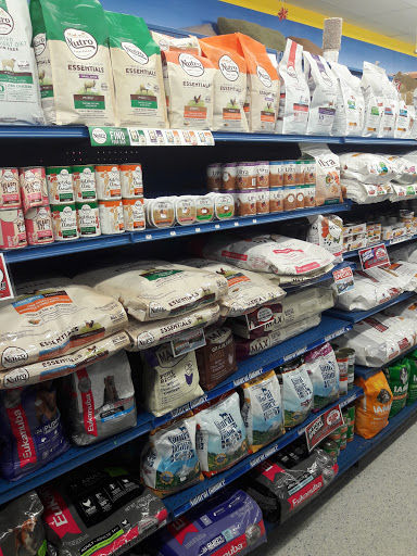Pet Supply Store «Petland Discounts», reviews and photos, 144 E 98th St, Brooklyn, NY 11212, USA