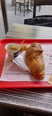 Plats et boissons du Restaurant servant le petit-déjeuner J.Multari BORRIGLIONE à Nice - n°5
