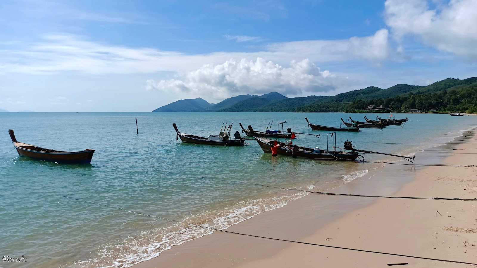 Foto von Koh Yao Yai Beach mit langer gerader strand