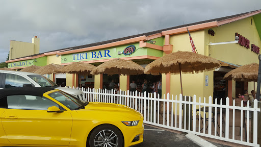 Bar & Grill «18 on the Rocks», reviews and photos, 2405 Gulf Blvd, Indian Rocks Beach, FL 33785, USA