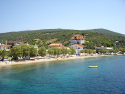 Foto von Glifa small beach und seine wunderschöne Landschaft