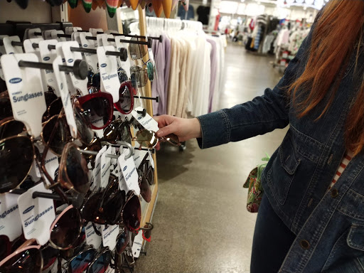 Clothing Store «Old Navy», reviews and photos, 100 Viewmont Mall, Scranton, PA 18508, USA