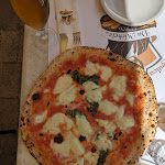 Photo n°3 de l'avis de Mateusz.a fait le 07/05/2024 à 09:33 sur le  L’Antica Pizzeria da Michele à Bari