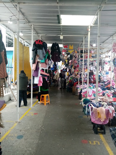 Opiniones de Mercado Bolívar Chiriboga "El Prado" en Riobamba - Mercado