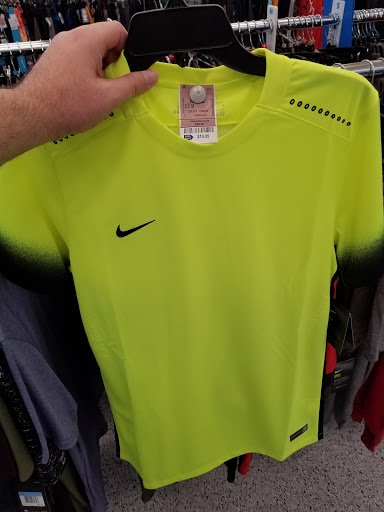 Clothing Store «Ross Dress for Less», reviews and photos, 170 E Stacy Rd, Allen, TX 75002, USA