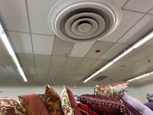 Thrift Store «The Salvation Army Family Store & Donation Center», reviews and photos, 66011 Van Dyke, Washington, MI 48095, USA