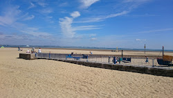 Photo de Ryde Beach avec rivage droit, long