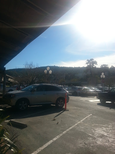 Shopping Mall «Carlmont Village Shopping Center», reviews and photos, 1049 Alameda de las Pulgas, Belmont, CA 94002, USA