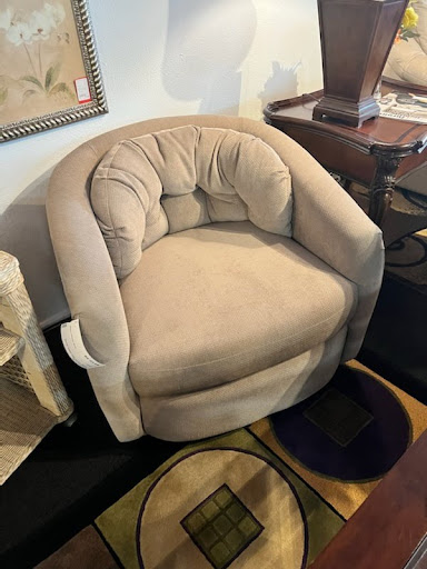 Consignment Shop «Design Furniture Outlet & Consignment», reviews and photos, 1928 Gulf to Bay Blvd, Clearwater, FL 33765, USA