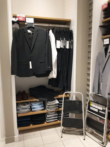 Clothing Store «Express», reviews and photos, 1400 Willowbrook Mall, Wayne, NJ 07470, USA