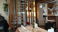 Atmosphère du Restaurant La Petite Auberge Chez Val à Feignies - n°5