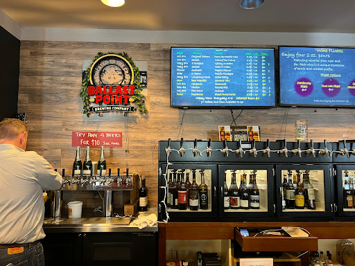 Wine Store «Wilibees Wine and Spirits», reviews and photos, 700 3rd St, Santa Rosa, CA 95404, USA