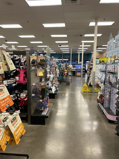 Pet Supply Store «Petco Animal Supplies», reviews and photos, 1530 Black Lake Blvd SW D, Olympia, WA 98502, USA