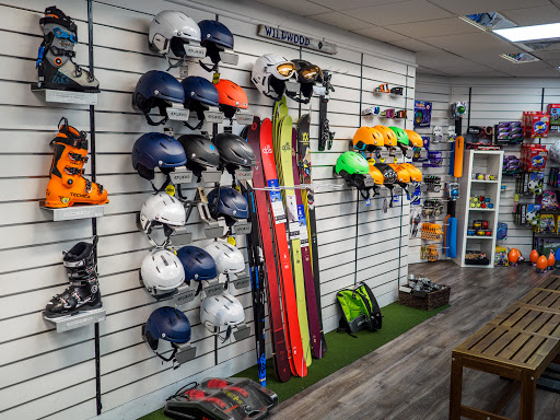 Sporting Goods Store «Darien Sport Shop», reviews and photos, 1127 Post Rd, Darien, CT 06820, USA