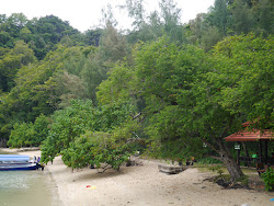 Photo de Cherita Cave Beach et ses beaux paysages