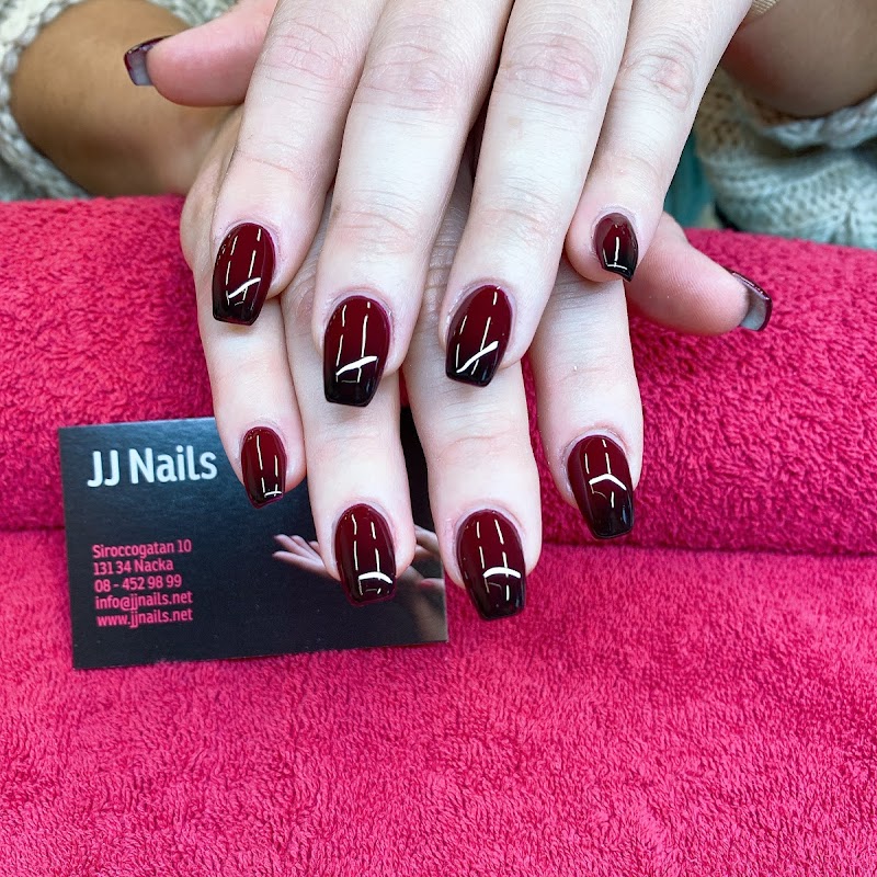 JJ Nails