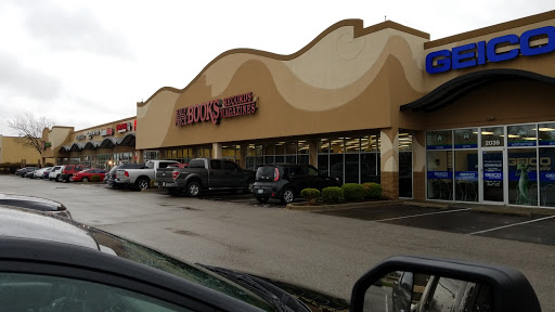 Book Store «Half Price Books», reviews and photos, 2025 S Hurstbourne Pkwy, Louisville, KY 40220, USA