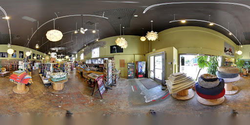 Pet Supply Store «The Urban Pet», reviews and photos, 7515 Beverly Blvd, Los Angeles, CA 90036, USA