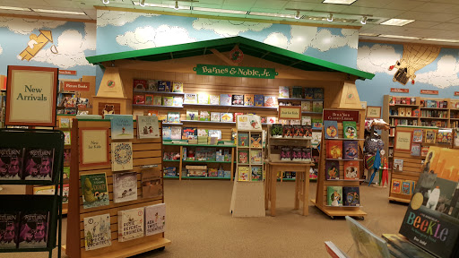 Book Store Barnes Noble Reviews And Photos 2031 Dr Martin