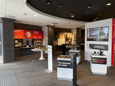 Cell Phone Store «Verizon», reviews and photos, 2105 S University Dr, Davie, FL 33324, USA