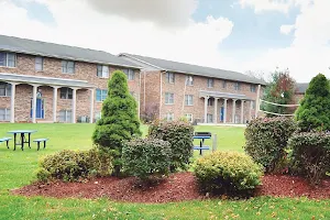 Lexington Concord Apartments image