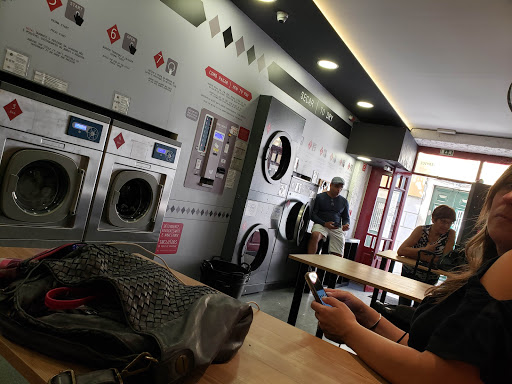 Laundry Self Service - Cheir'a Lisbon