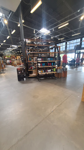 Camping Store «REI», reviews and photos, 9637 E County Line Rd, Englewood, CO 80112, USA