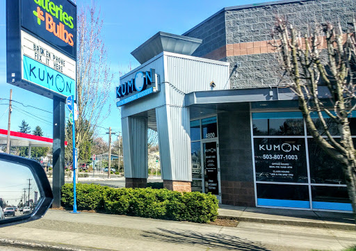 Batteries Plus Bulbs, 4812 SE 82nd Ave, Portland, OR 97266, USA, 