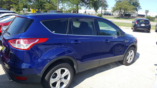 Used Car Dealer «Hertz Car Sales Des Plaines», reviews and photos, 2170 Mannheim Rd, Des Plaines, IL 60018, USA